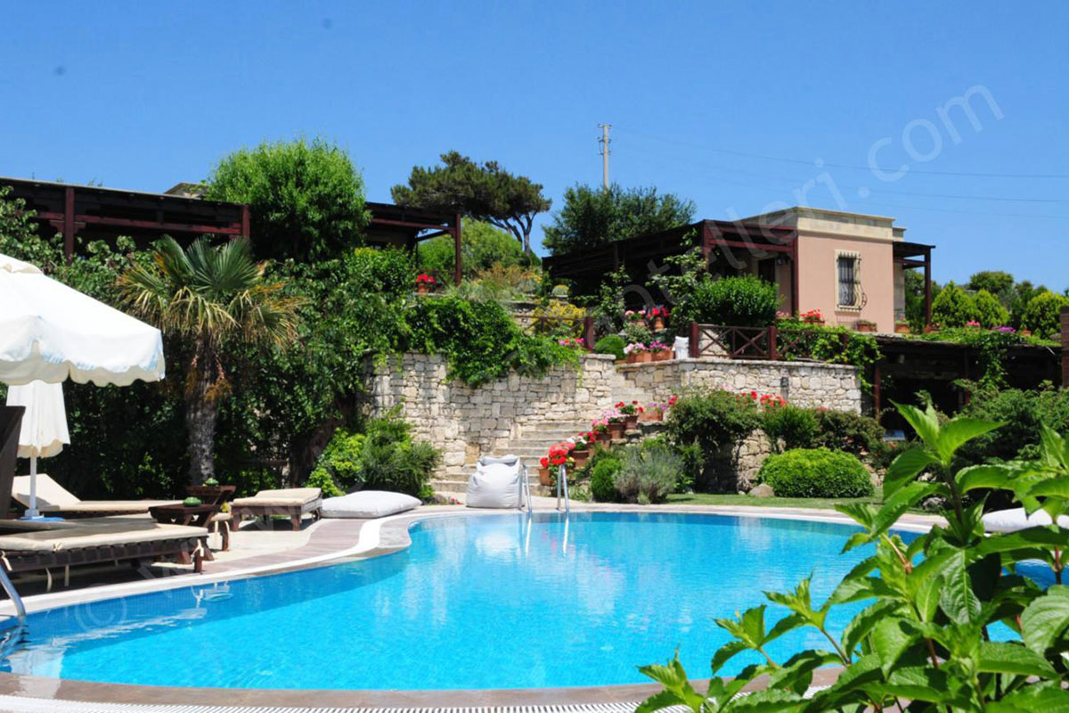 Bozcaada AdaBacchüs Hotel